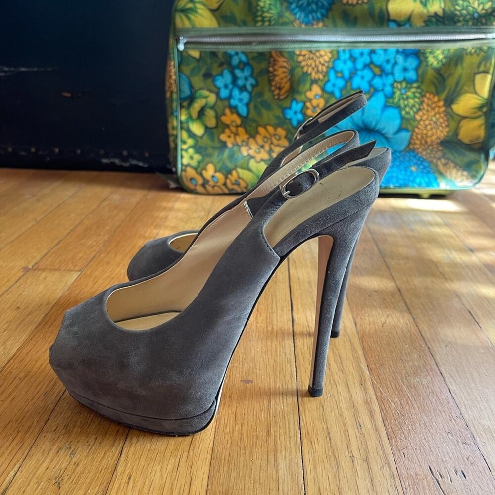Giuseppe Zanotti Grey Patent Leather Peep Toe Six Inch Pumps - Picture 2 of 8